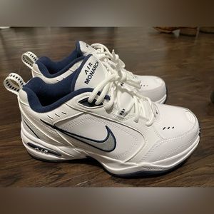 Nike Air Monarch IV Shoes